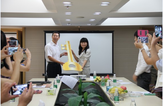 热烈庆祝众上贸易进驻园区